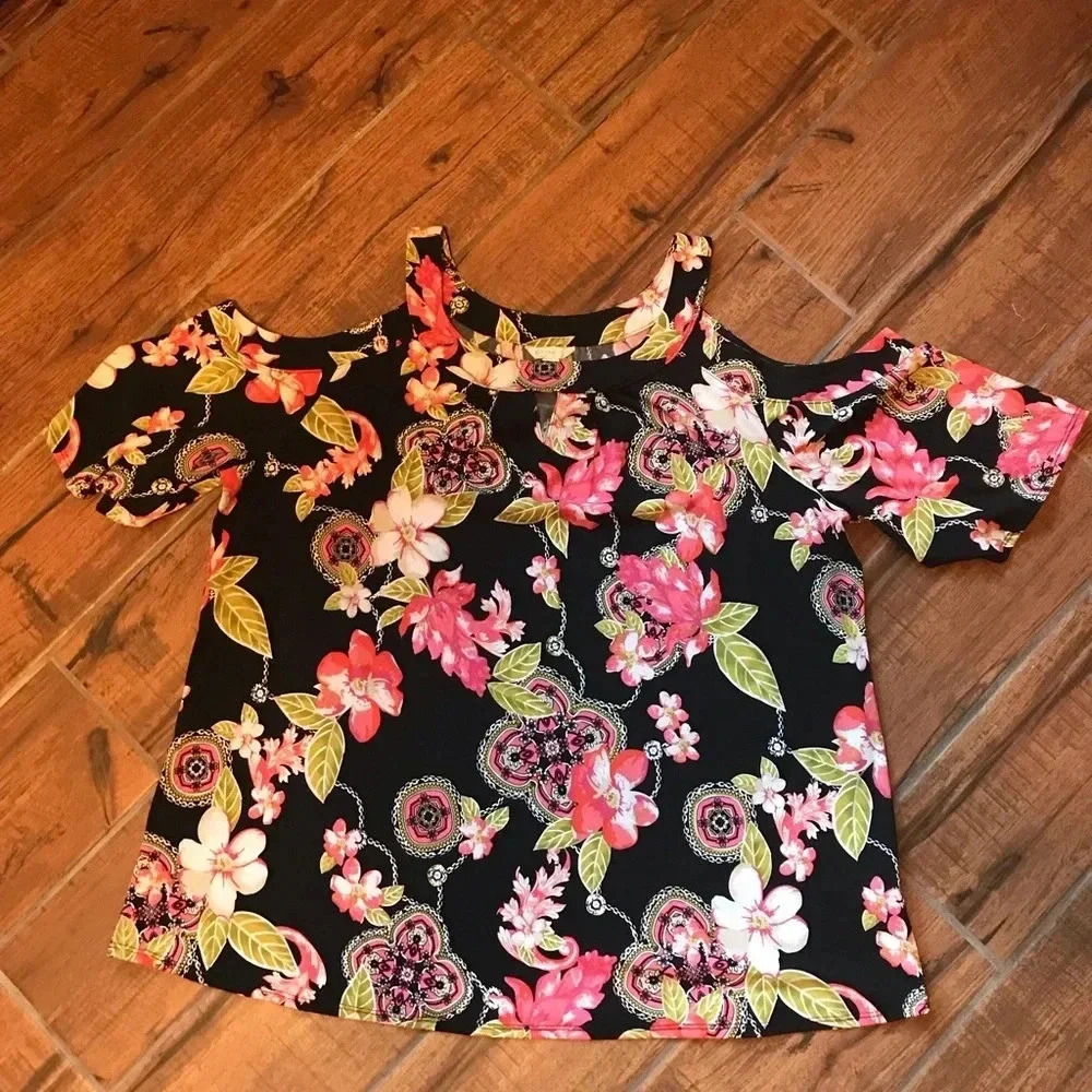 Cato Cold Shoulder Floral Top Size L #2165‎